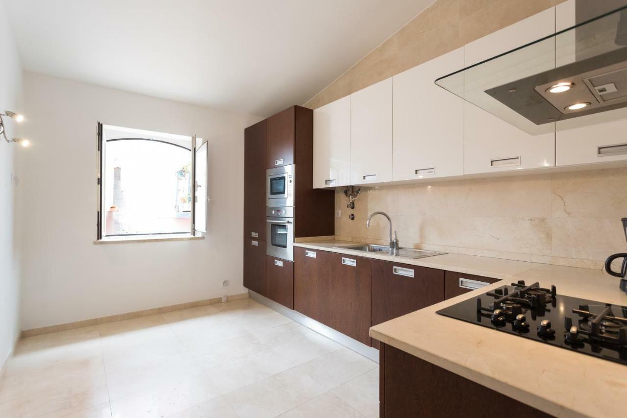 Alfama Modern Two-Bedroom Apartment W/ River View And Parking - By Lu Holidays Lisboa 外观 照片